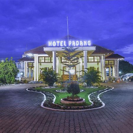 Hotel Padang Eksteriør billede